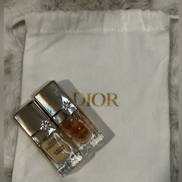 Dior Drawstring Bag with Dior Prestige Activated and Revitalizing Serums - Picture 1 of 4